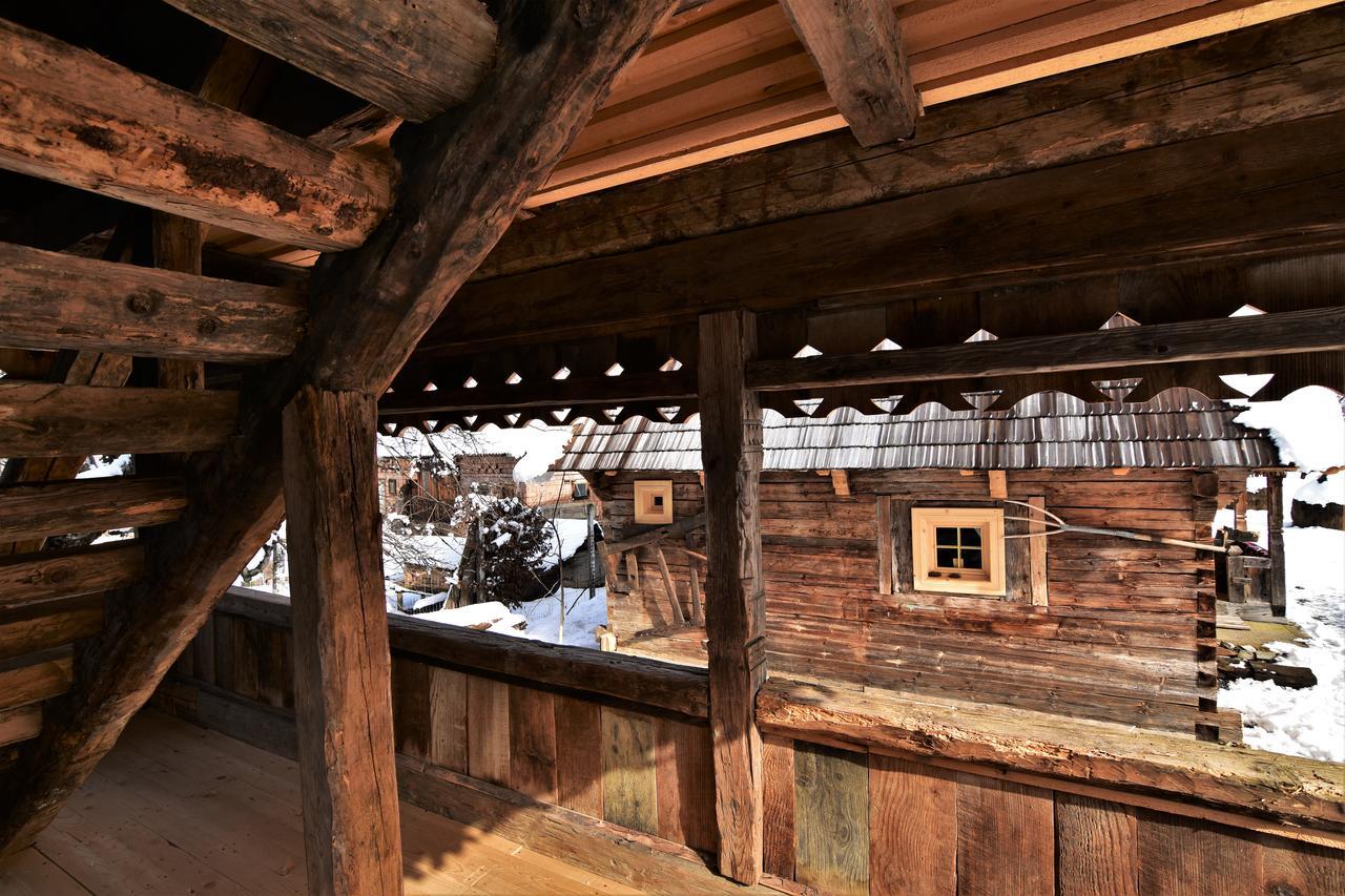 Iz De Maramures Rural Hotel (Adults Only) Surdesti  Екстер'єр фото